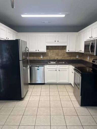 Main picture of 309-15 Old Summerville Rd & 231 Long Meadow Dr