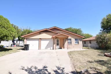 Main picture of 2103 Continental Dr