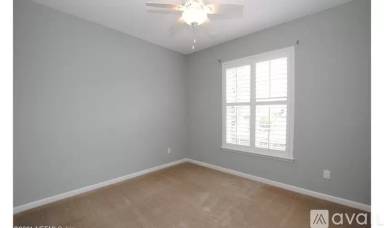 Main picture of 225 Thornloe Dr