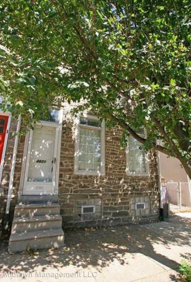Main picture of 4857 Umbria St