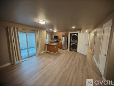 Main picture of 605 Schley Ave