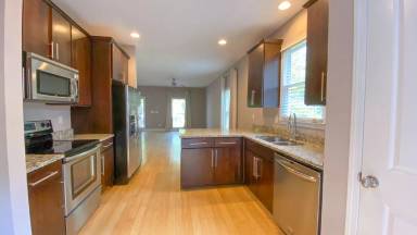 Main picture of 349 N Pope St