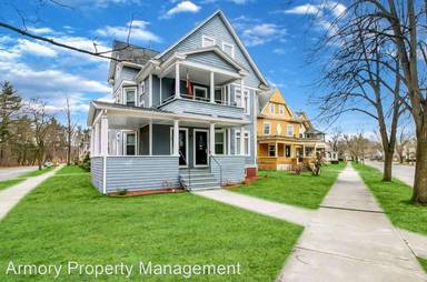 Main picture of 167 Pineywoods Ave