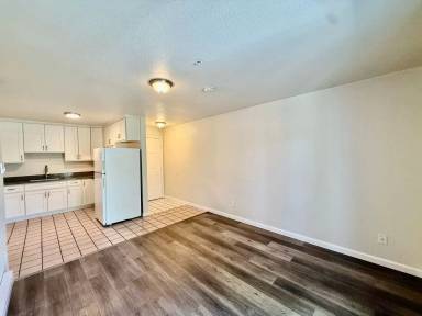 Main picture of 29371 Dixon St