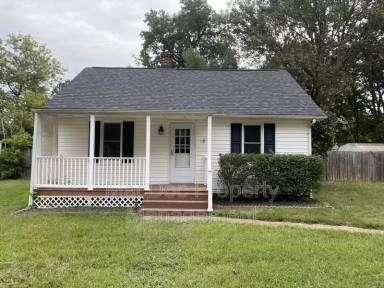 Main picture of 2312 Oak St