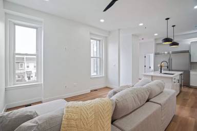 Main picture of 235 F St NE