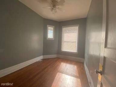 Main picture of 11429-11431 South King Drive - 11431-2S