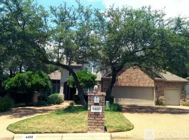 Main picture of 4400 Far West Blvd