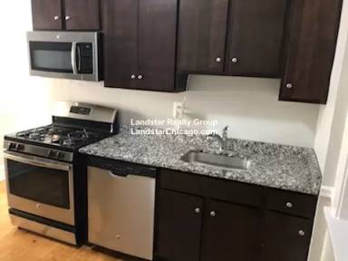 Main picture of 3034 N Ashland Ave
