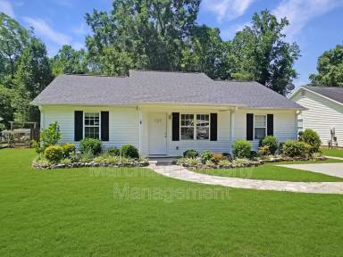 Main picture of 127 Old Petrie Road Spartanburg, SC 29302