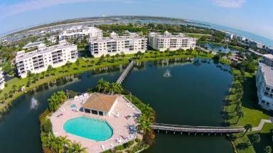 Main picture of 8911 Lake Dr