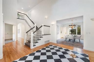 Main picture of 17120 SE 29th Pl