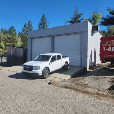 Main picture of 900 Whispering Pines Ln