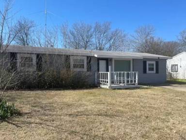 Main picture of 116 E Stacie Rd