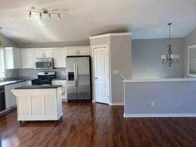 Main picture of 922 Peachcrest Ct NE