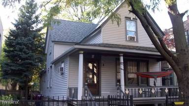 Main picture of 1626 N Oakley Ave