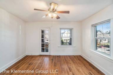 Main picture of 3820 Walnut St