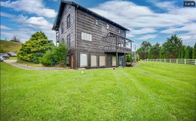 Main picture of 2390-2444 W Allens Bridge Rd Apartments