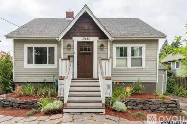 Main picture of 745 16th St NE