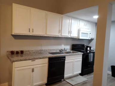 Main picture of 101 7th St