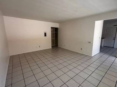 Main picture of 735 Genevieve St