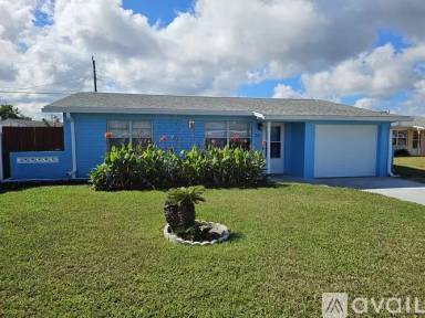 Main picture of 33 Tropical Dr