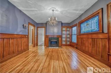 Main picture of 217 Norwood Ave