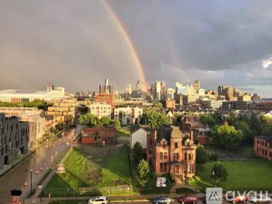 Main picture of 2915 John R St