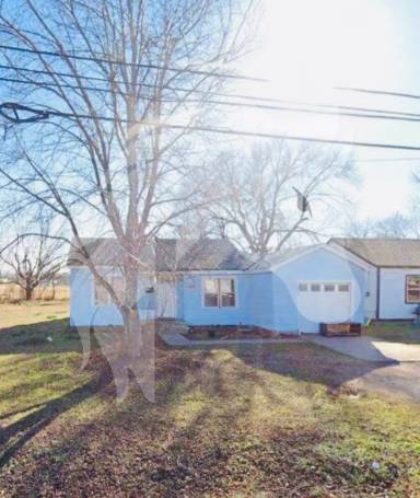 Main picture of 208 E Ponca St