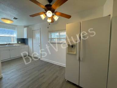 Main picture of 3228 W Virginia Ave