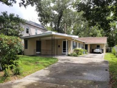 Main picture of 11 E Spruce St