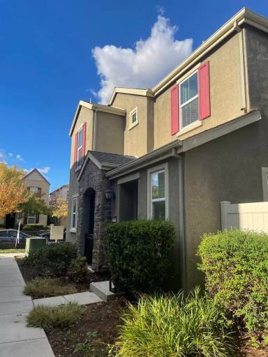 Main picture of 1113 Dennington Pl