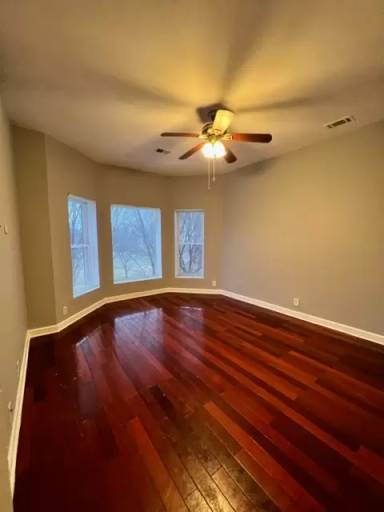 Main picture of 5700 S Indiana Ave