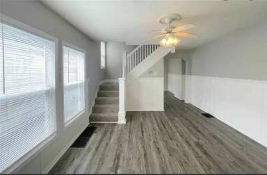 Main picture of 2841 E 19th St