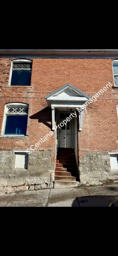 Main picture of 601 W Mercury St