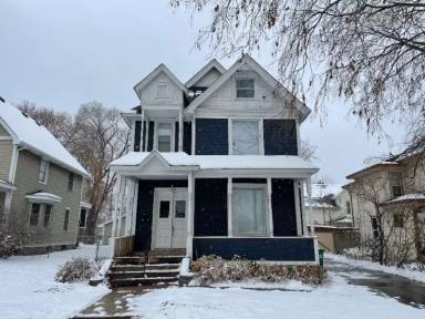 Main picture of 1805 15th Ave S