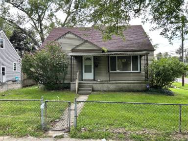 Main picture of 1104 S Harris Rd
