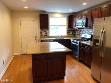 Main picture of 1413 Orange St