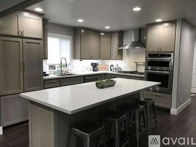 Main picture of 455 Redwood Way