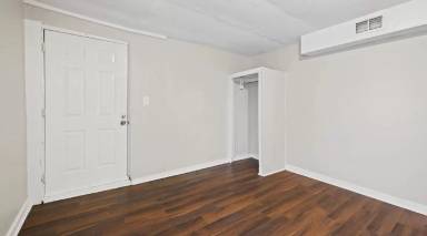 Main picture of 616 Dr W J Hodge St