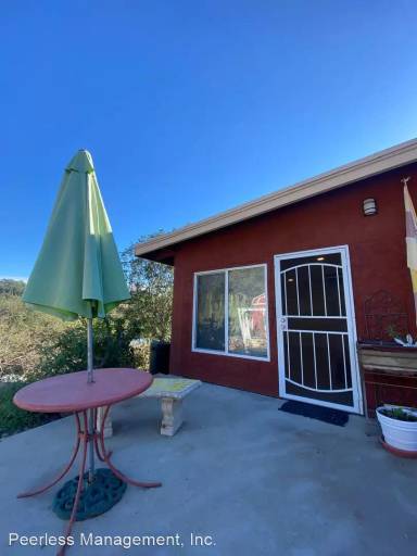 Main picture of 235 La Cresta Rd