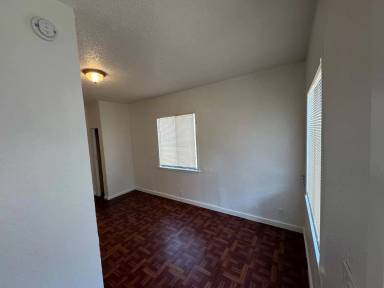 Main picture of 967 35th St