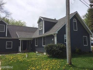 Main picture of 415 Lakeview St