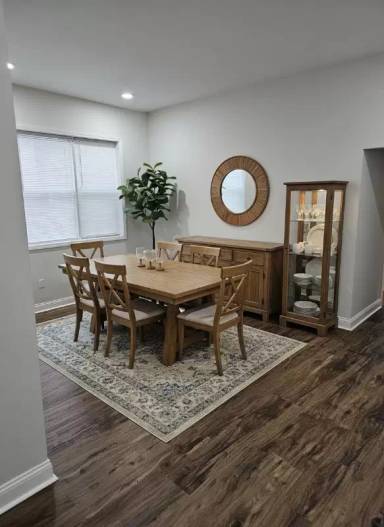 Main picture of 2035 Carrollton Ave