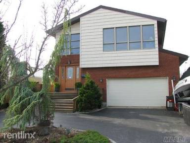 Main picture of 495 Guy Lombardo Ave