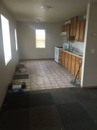 Main picture of 201 N Hawthorne St