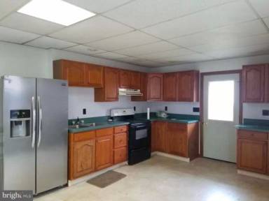 Main picture of 602 N 2nd St