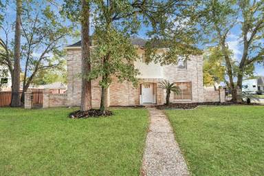 Main picture of 3919 Fernglade Dr