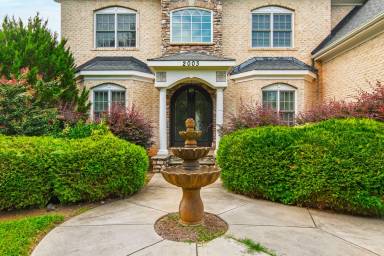 Main picture of 2003 Greyhawk Pl
