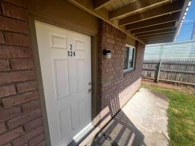 Main picture of 120 N Avenue E